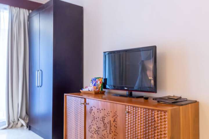 Room 11 of 26