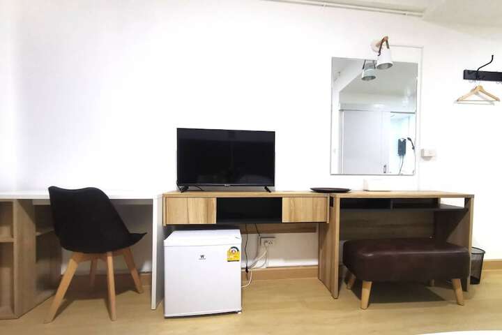 Room 9 of 56