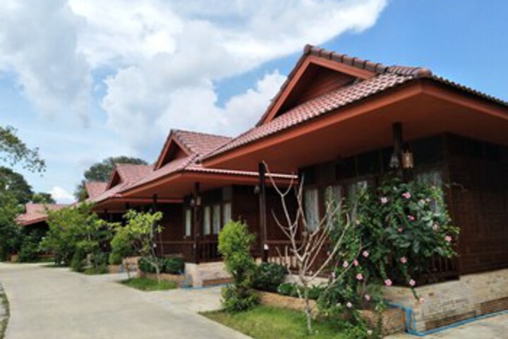 Hotel 5 of 27