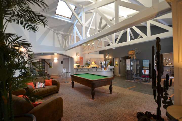 Guest Lobby
