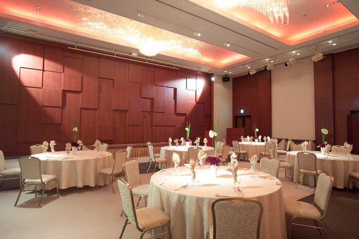 Ballroom/Hall 20 of 26