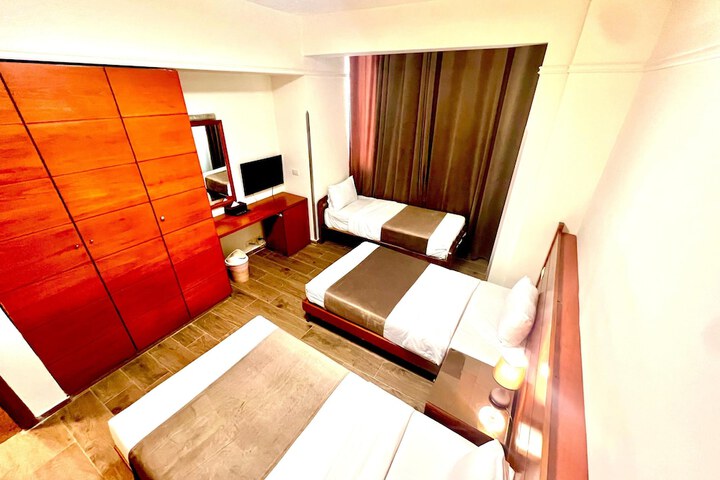 Room 11 of 54