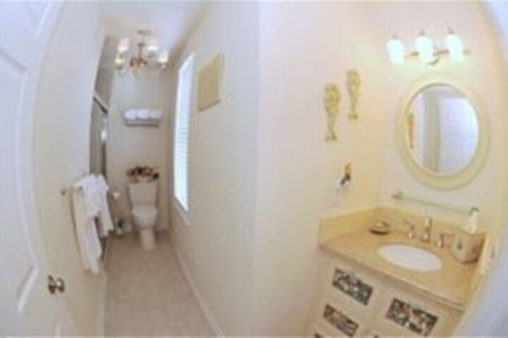 Room 4 of 31