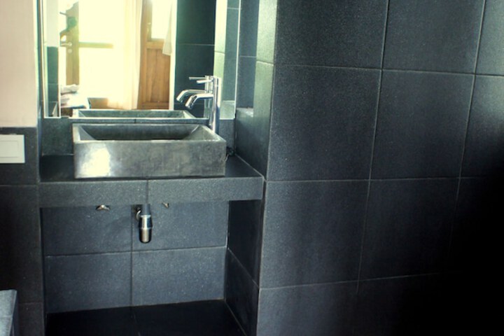 Room 35 of 71