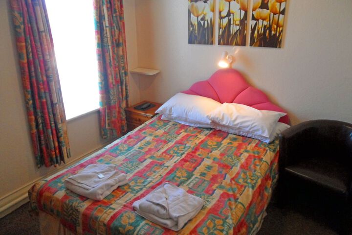 Room 9 of 61