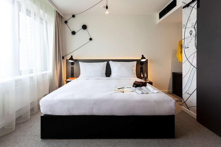 Room 19 of 63