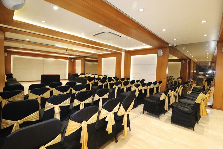 Ballroom/Hall 57 of 68