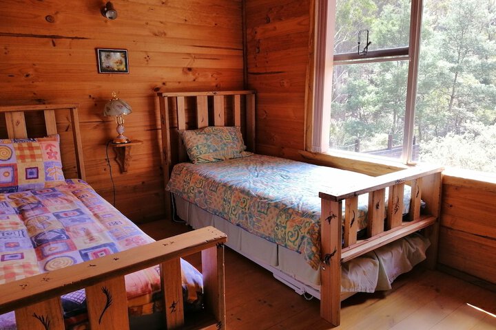 Room 12 of 27