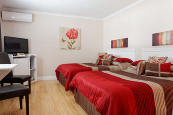 Room 17 of 27