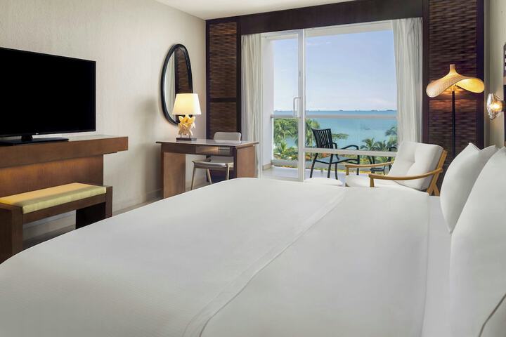 Room 27 of 114