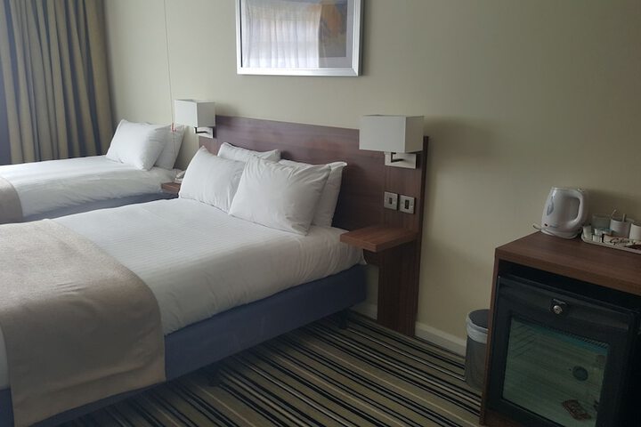 Room 9 of 109