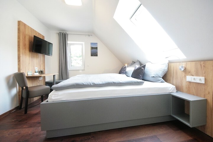 Room 3 of 30