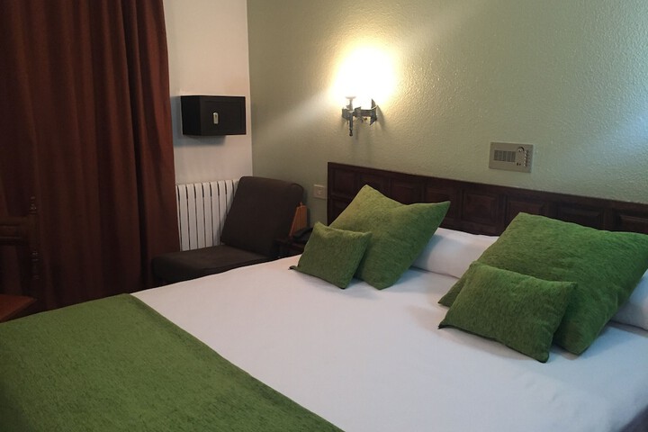 Room 15 of 35