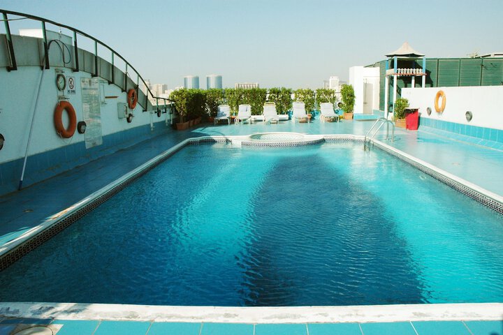 Pool 37 of 64