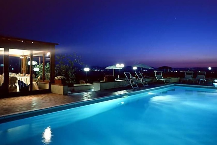 Pool 39 of 55