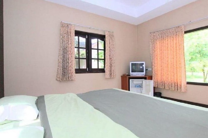 Room 4 of 39