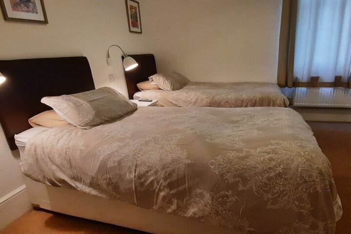 Room 18 of 39