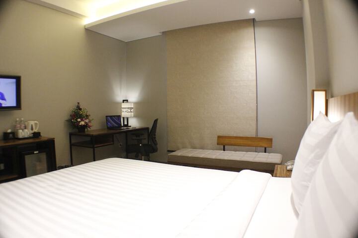 Room 3 of 30