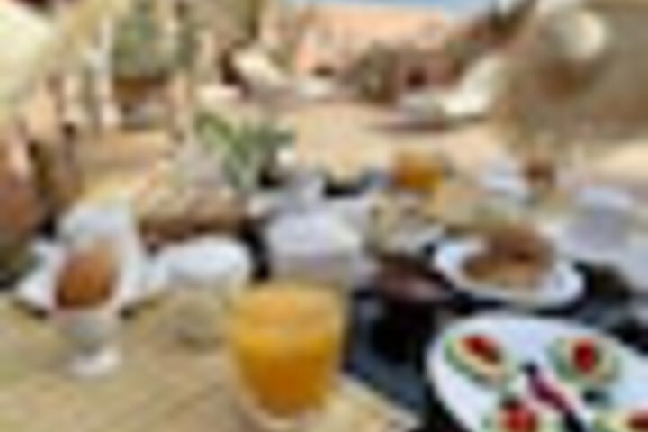 Breakfast/Coffee Service 233 of 435