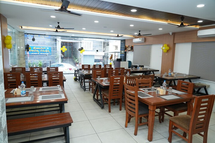 Dining 54 of 67