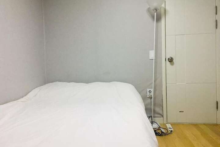 Room 12 of 49
