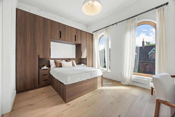 Room 8 of 65