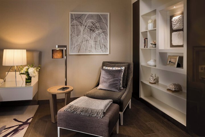 Room 28 of 64