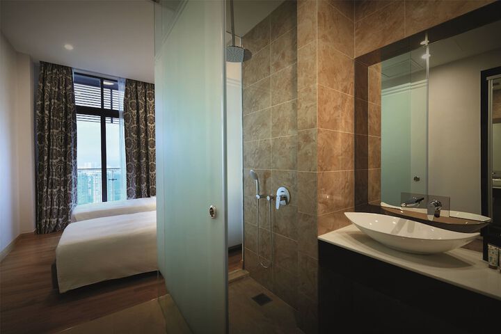 Room 20 of 49
