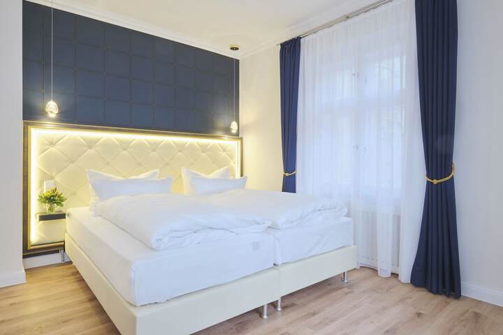 Room 14 of 98