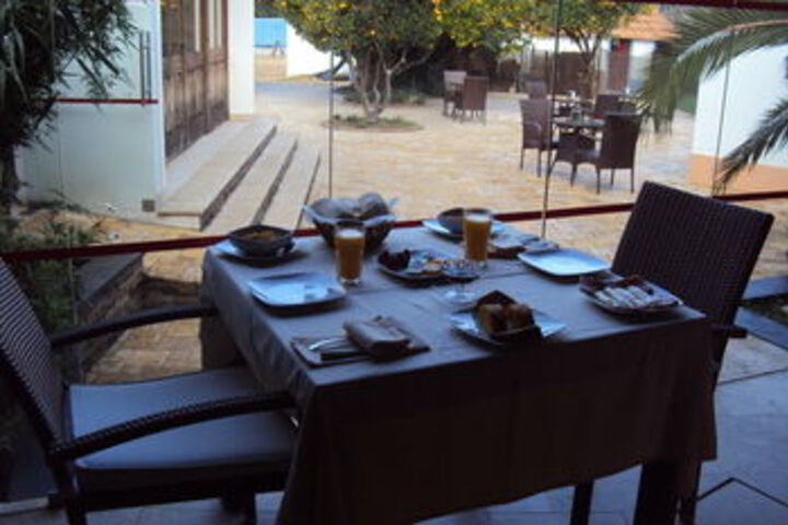 Breakfast/Coffee Service 3 of 9