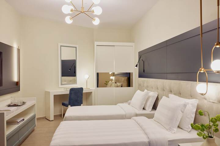 Room 88 of 400