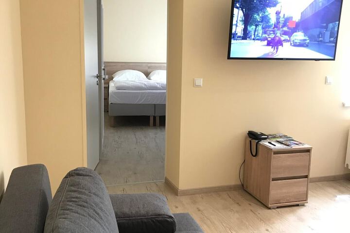 Room 21 of 62