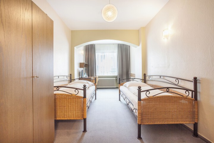 Room 20 of 48