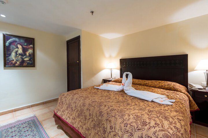 Room 14 of 52