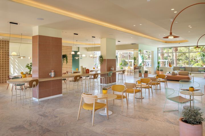Guest Lobby