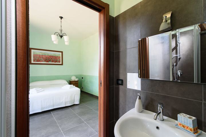 Room 29 of 82