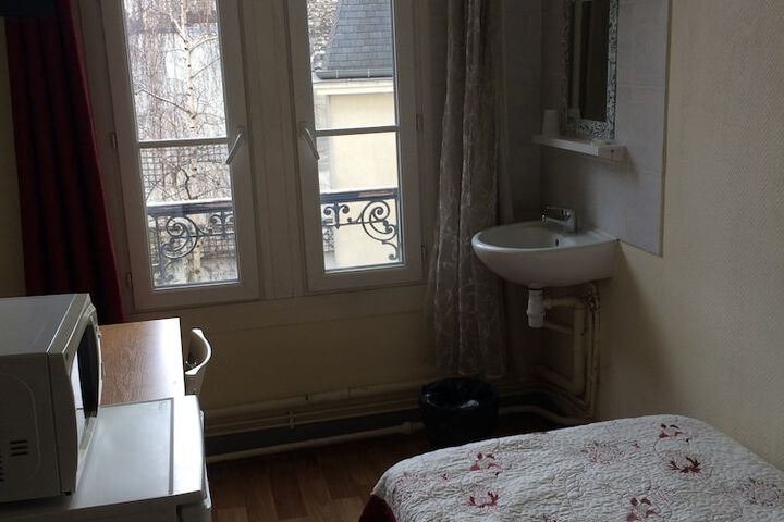 Room 34 of 44