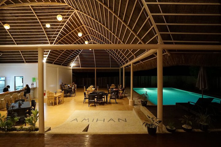 Pool 104 of 120