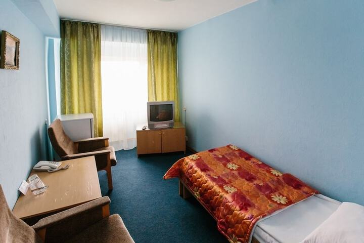 Room 4 of 34