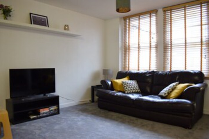 Room 8 of 24