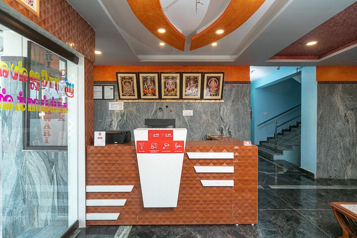 OYO 39877 CS RESIDENCY