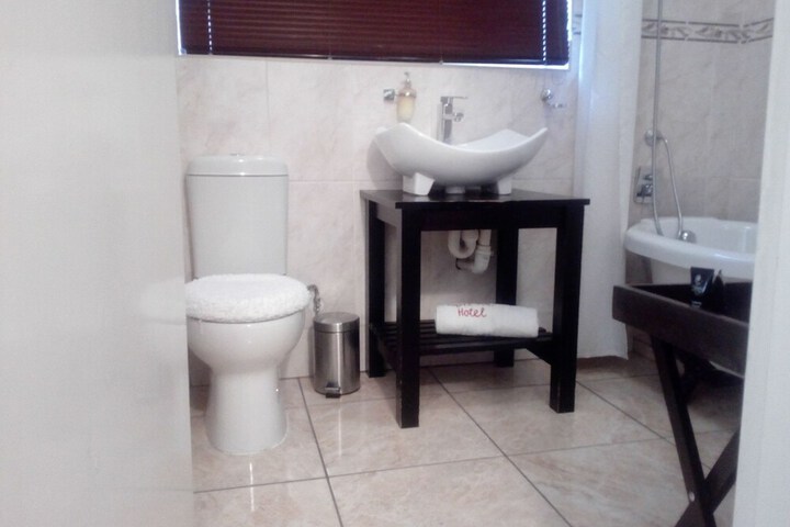 Room 83 of 158