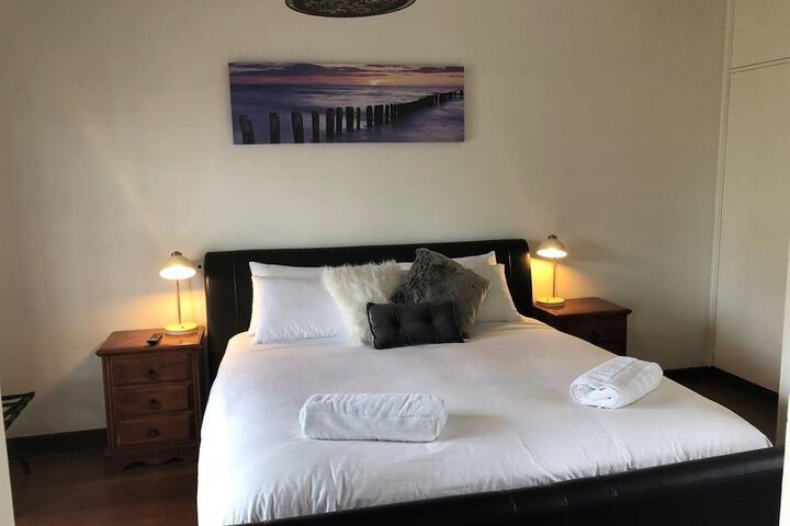 Room 2 of 29