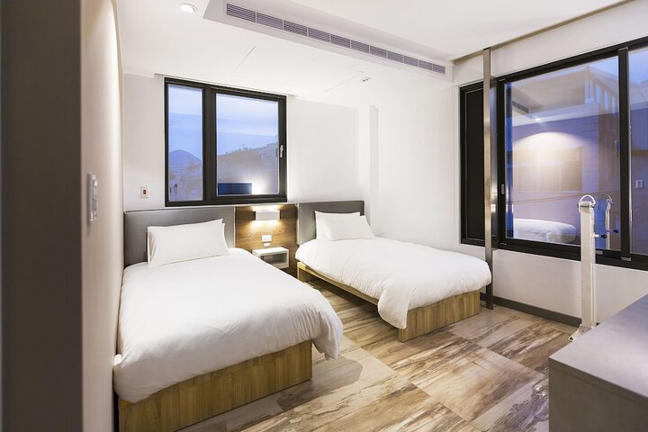 Room 9 of 53