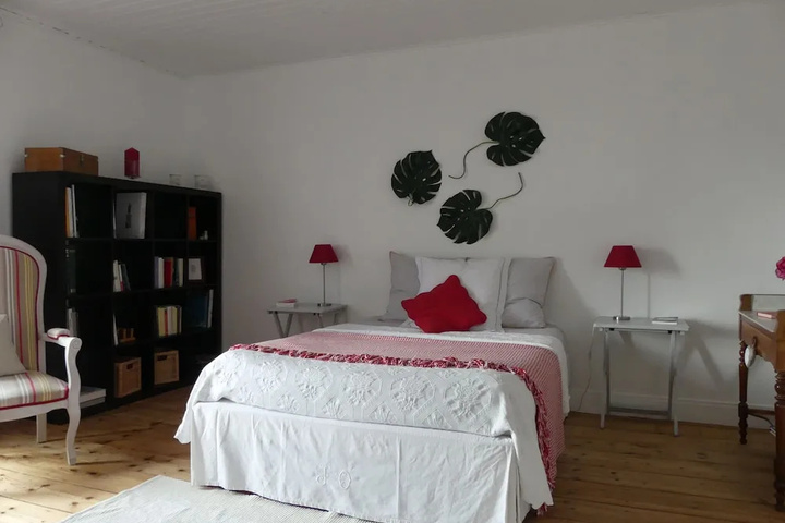 Room 3 of 13