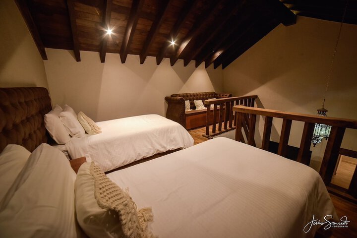 Room 34 of 131
