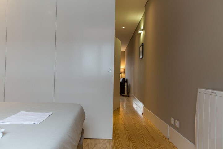 Room 14 of 136