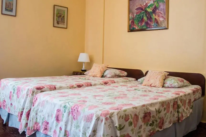 Room 2 of 19