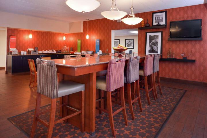 Dining 49 of 139
