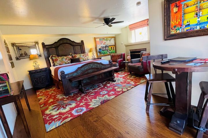 Room 21 of 285
